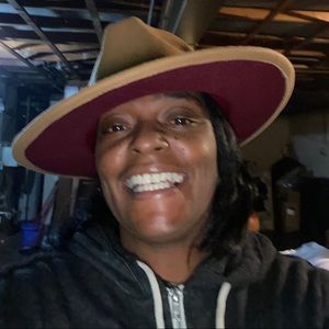 Meet your Posher, Welthine